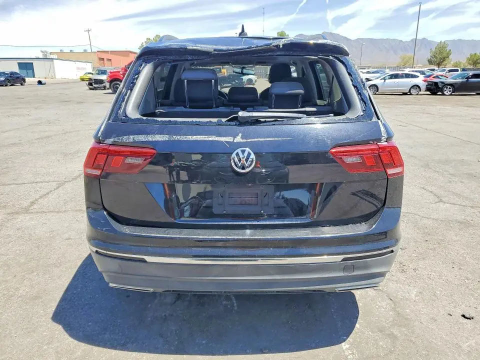 2018 VOLKSWAGEN TIGUAN SE  