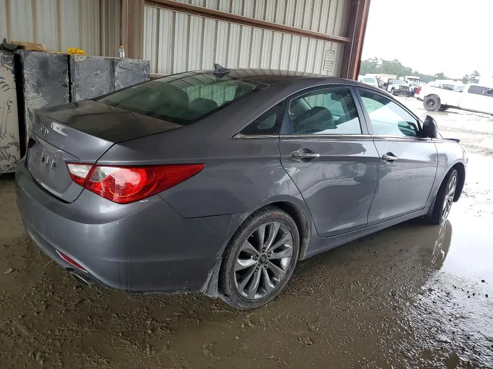 2011 HYUNDAI SONATA SE  
