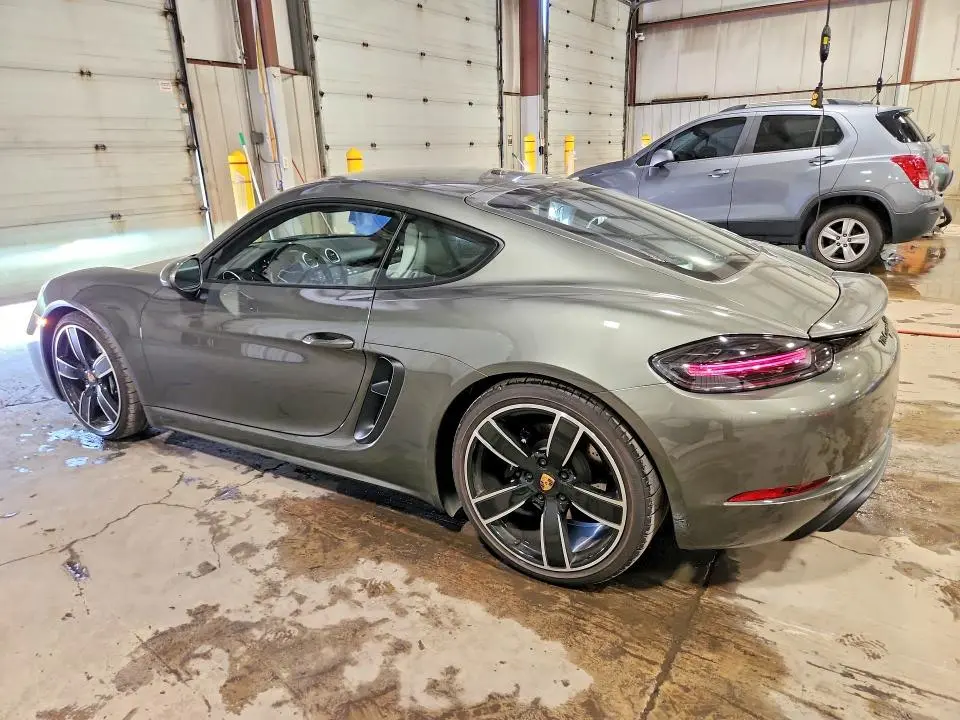 2021 PORSCHE CAYMAN GTS  