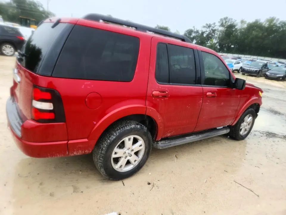 2010 FORD EXPLORER XLT  