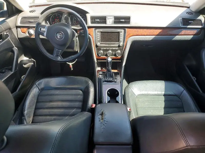 2013 VOLKSWAGEN PASSAT SEL  