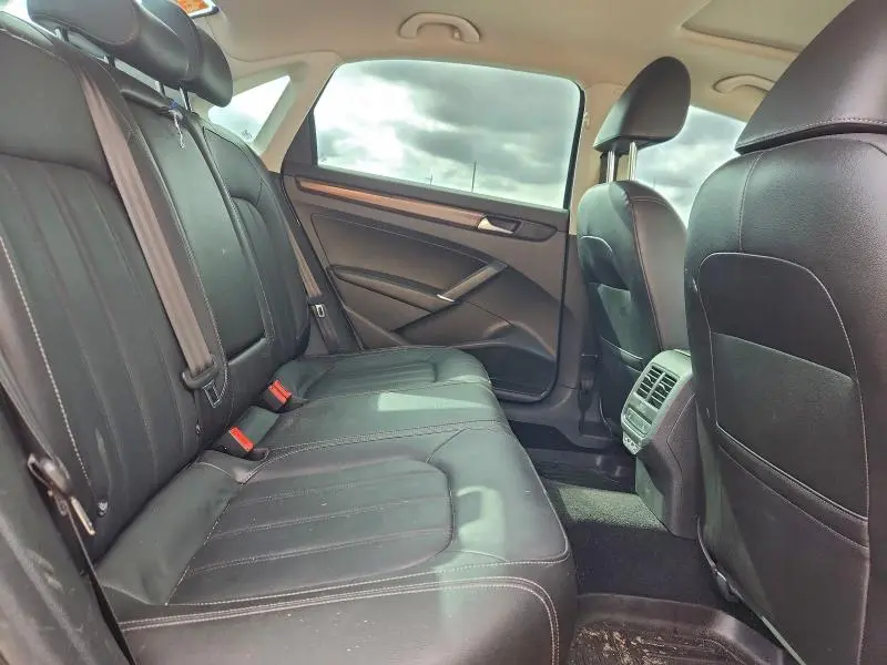 2022 VOLKSWAGEN PASSAT LIMITED EDITION  