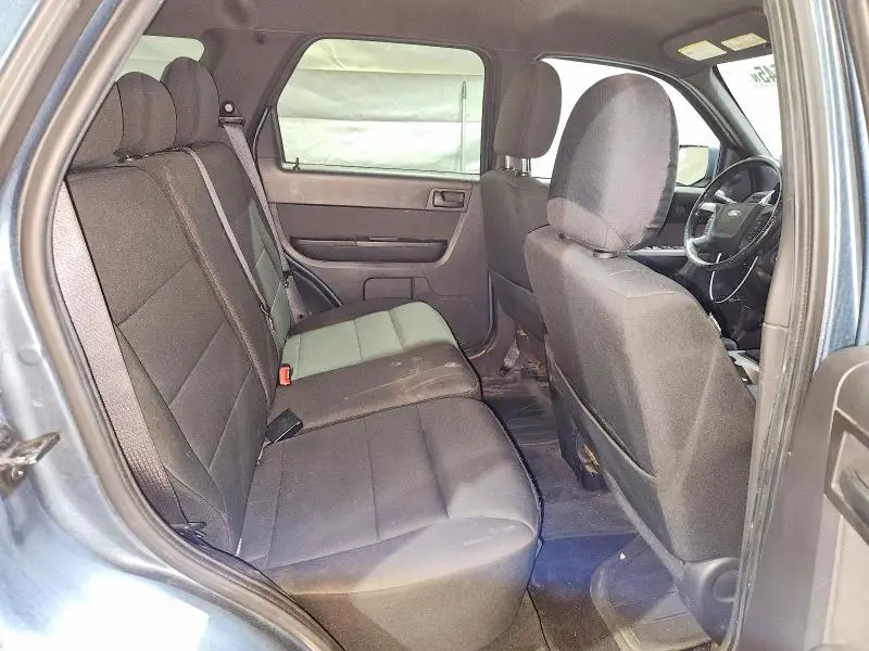 2011 FORD ESCAPE XLT  