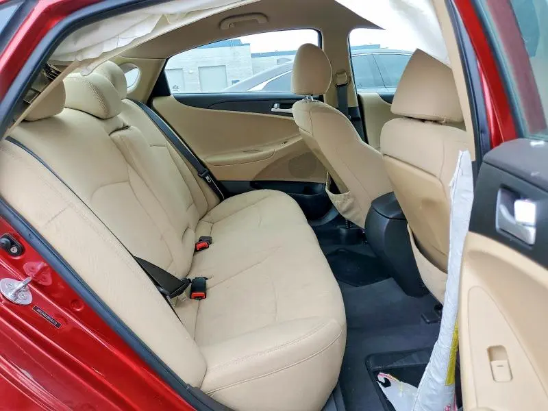 2011 HYUNDAI SONATA GLS  