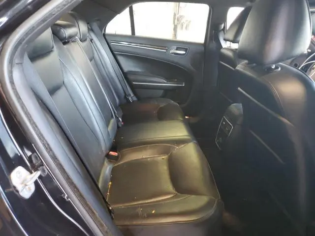 2011 CHRYSLER 300C   