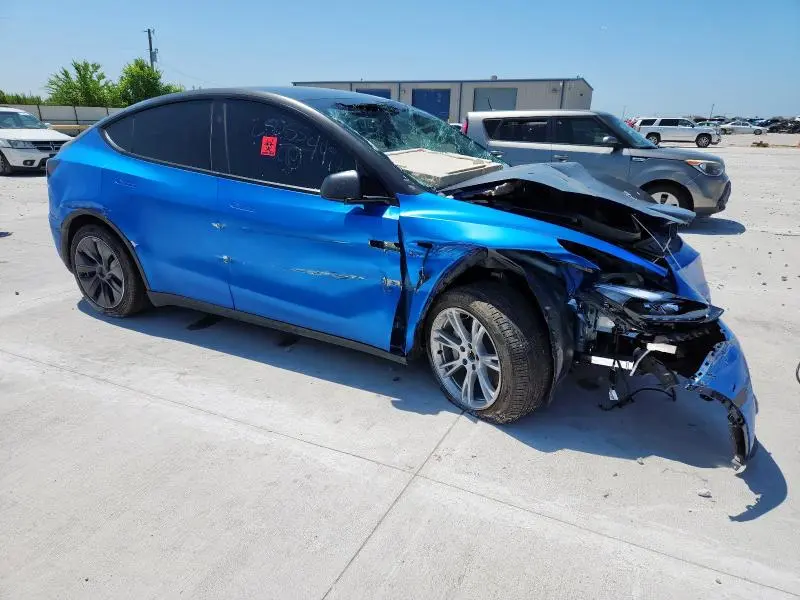 2024 TESLA MODEL Y   