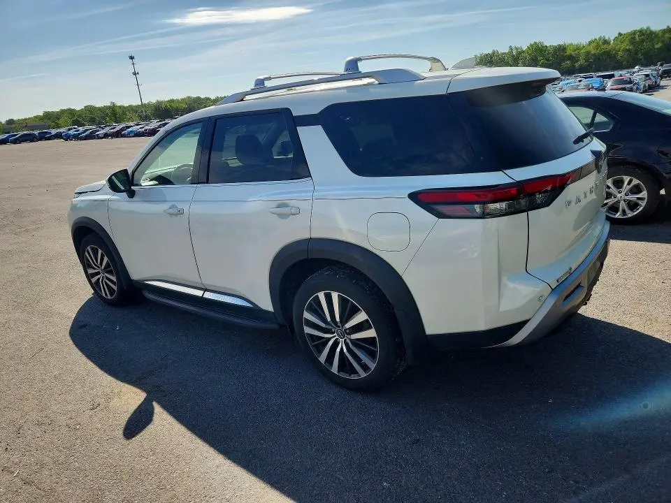 2022 NISSAN PATHFINDER PLATINUM  