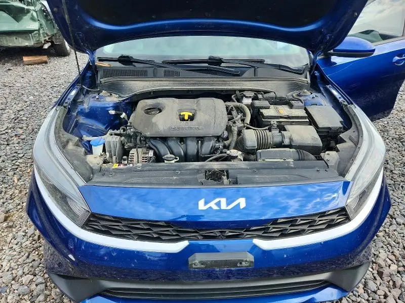 2022 KIA FORTE LXS  