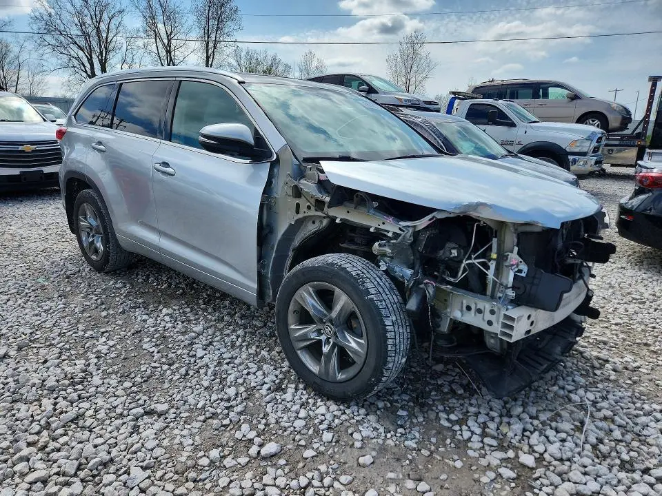 2017 TOYOTA HIGHLANDER LIMITED PLATINUM  