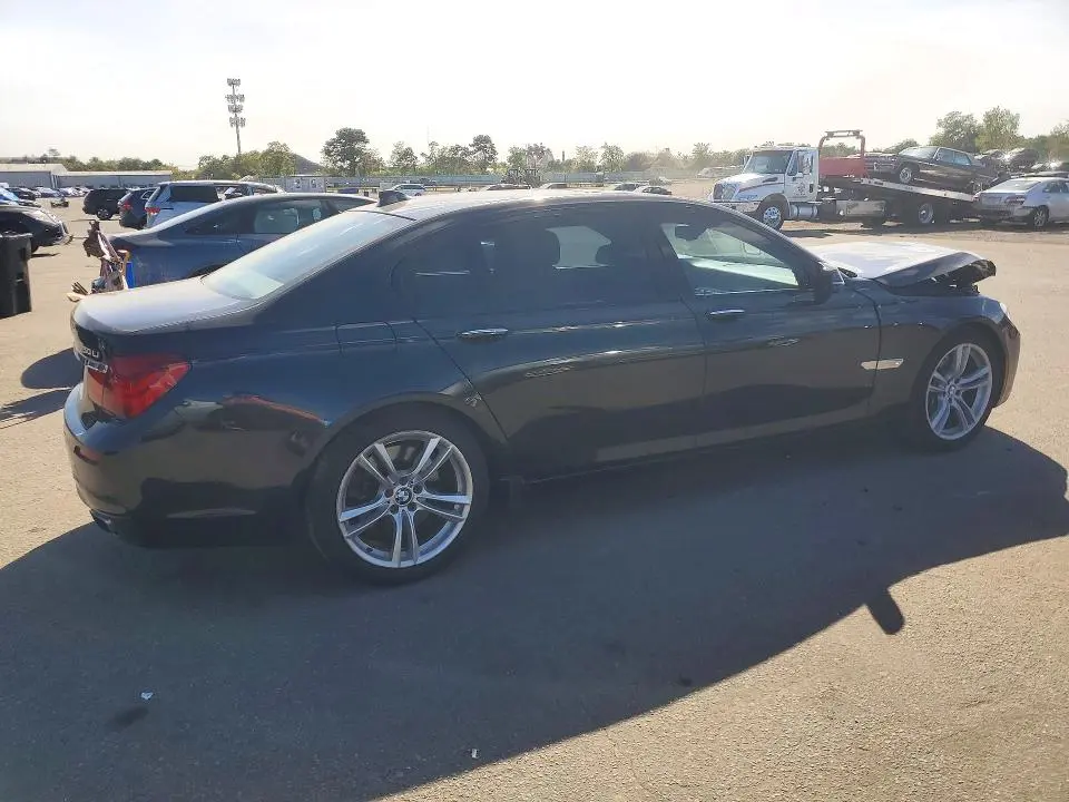 2013 BMW 750 LXI  