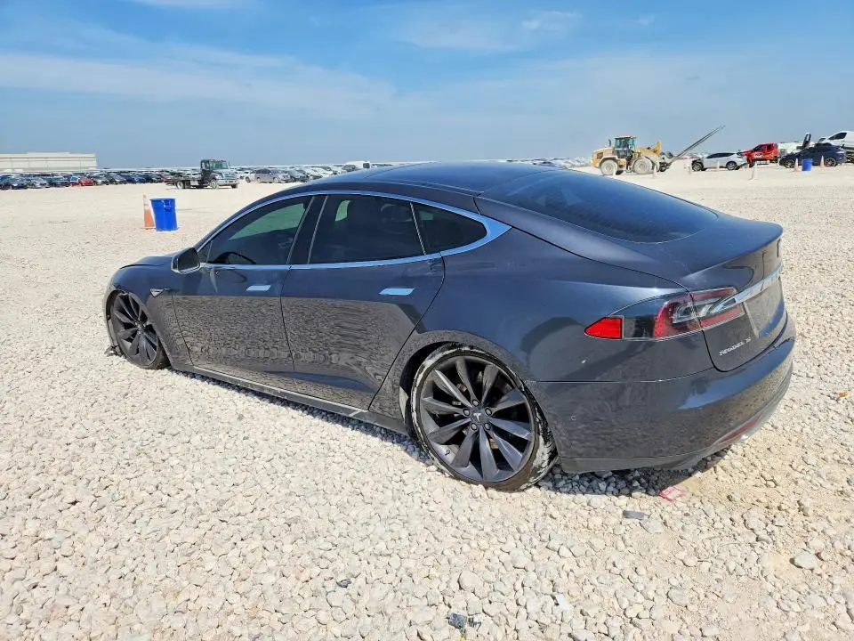 2015 TESLA MODEL S 85D  