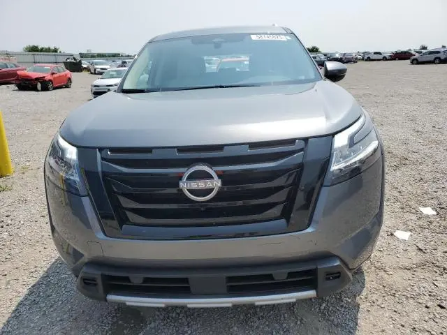 2024 NISSAN PATHFINDER SL  