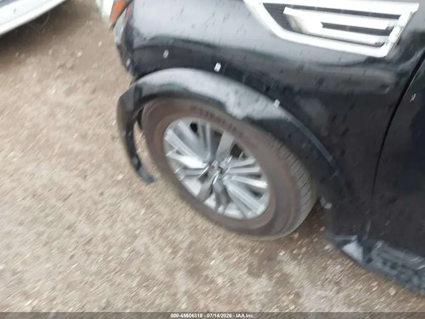2023 INFINITI QX80 LUXE