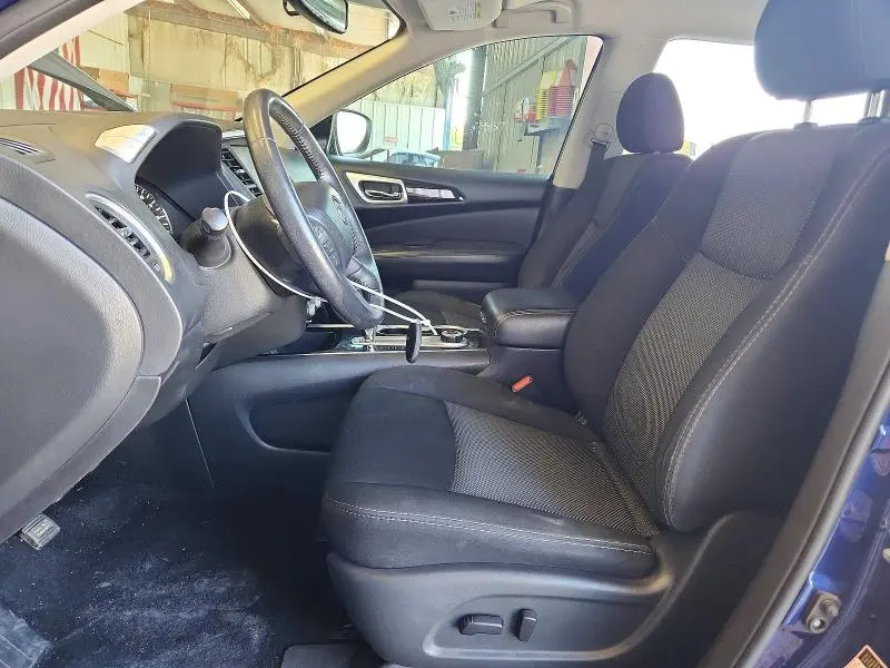 2019 NISSAN PATHFINDER SV  