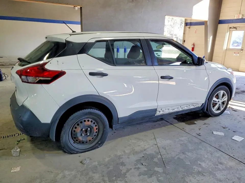 2020 NISSAN KICKS S  