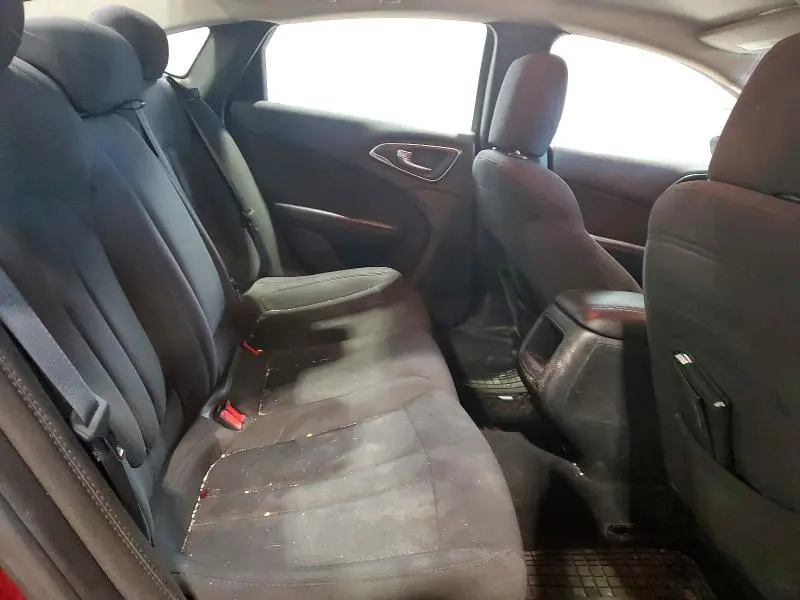 2015 CHRYSLER 200 LX  