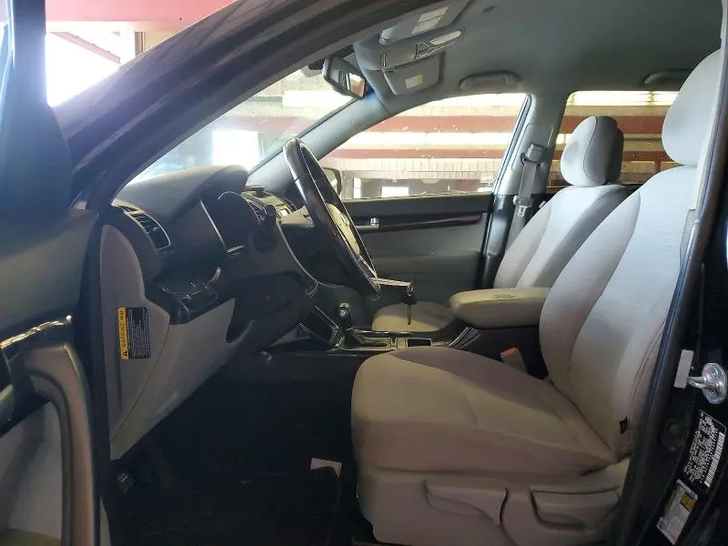 2014 KIA SORENTO LX  