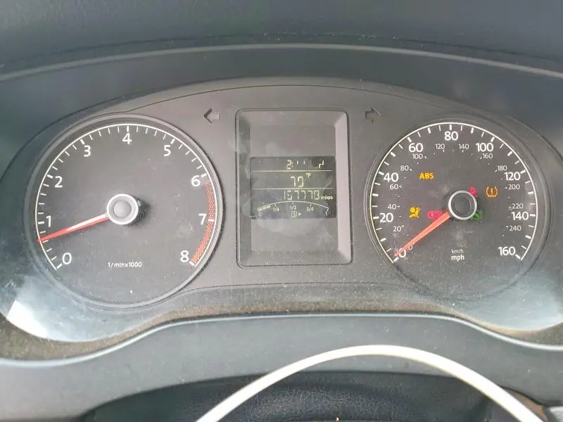 2011 VOLKSWAGEN JETTA SE  