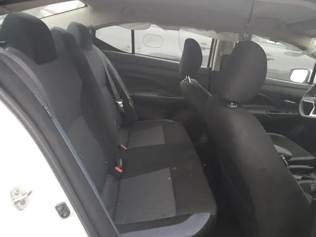 2024 NISSAN VERSA SV  