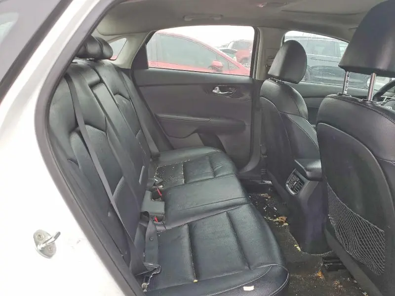 2021 KIA FORTE EX  
