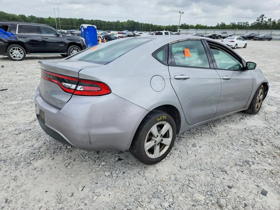 2015 DODGE DART SXT  