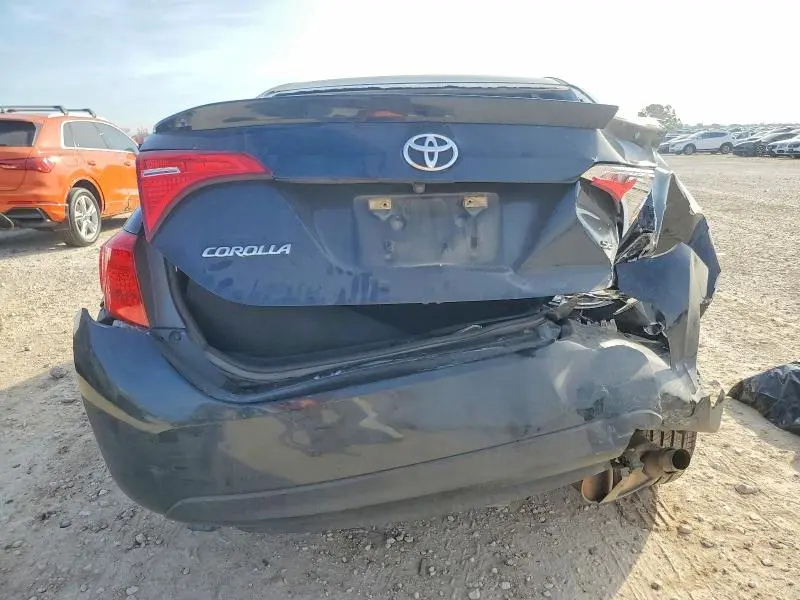 2019 TOYOTA COROLLA SE  