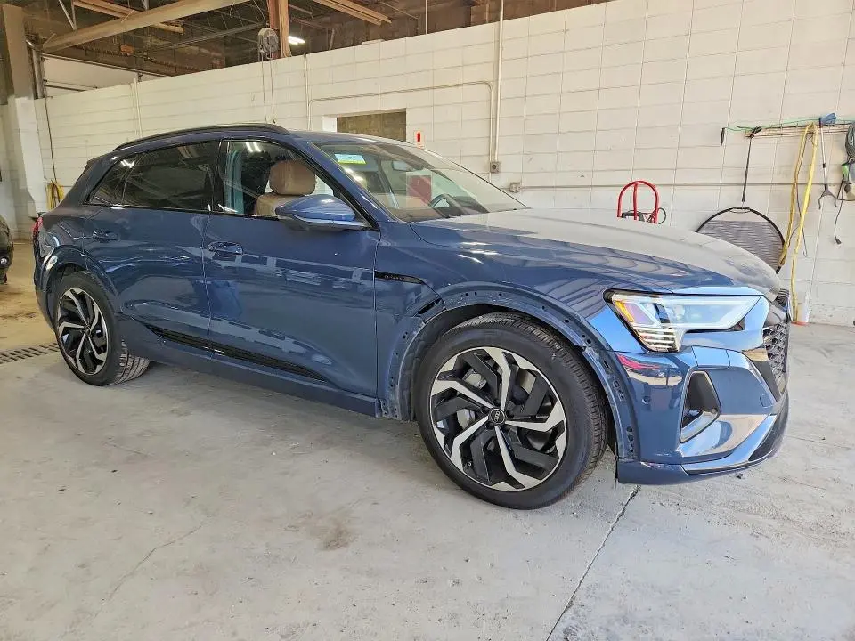 2024 AUDI Q8 E-TRON PREMIUM PLUS  