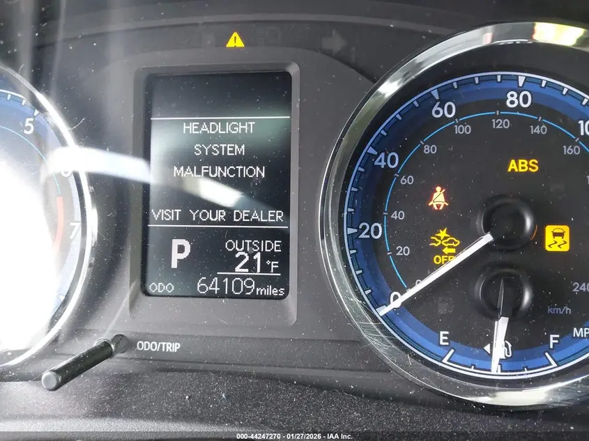 2019 TOYOTA COROLLA LE