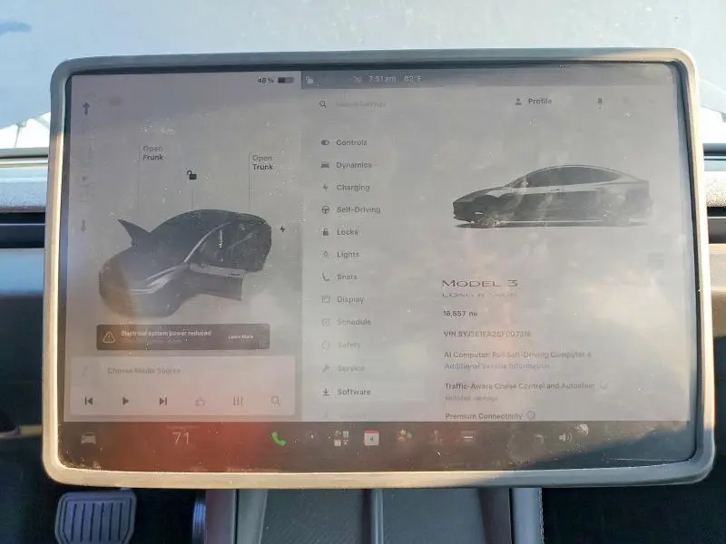 2025 TESLA MODEL 3   