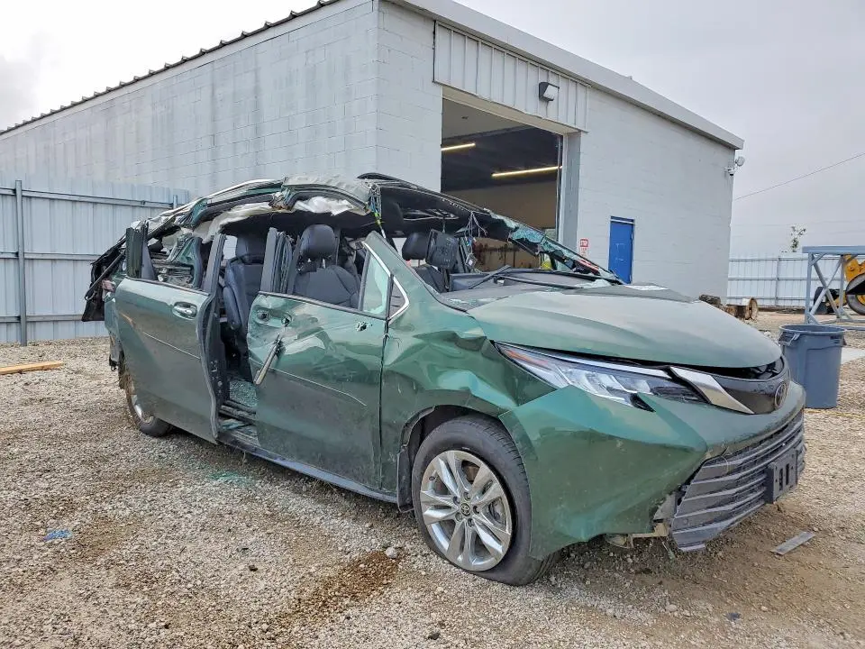 2026 TOYOTA SIENNA LIMITED 7-PASSENGER  