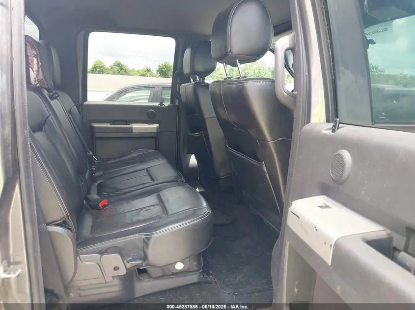 2013 FORD F-250 LARIAT