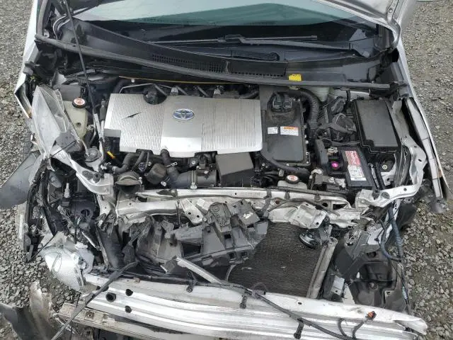 2017 TOYOTA PRIUS   