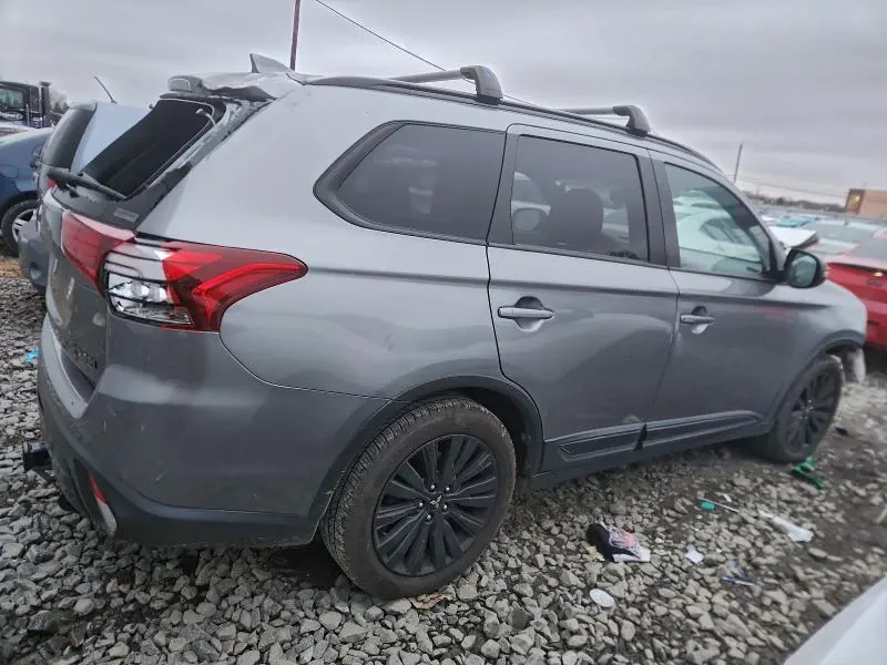 2020 MITSUBISHI OUTLANDER SE  