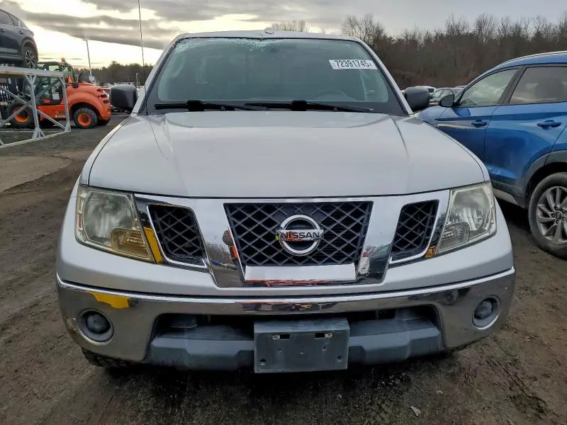 2011 NISSAN FRONTIER SV  