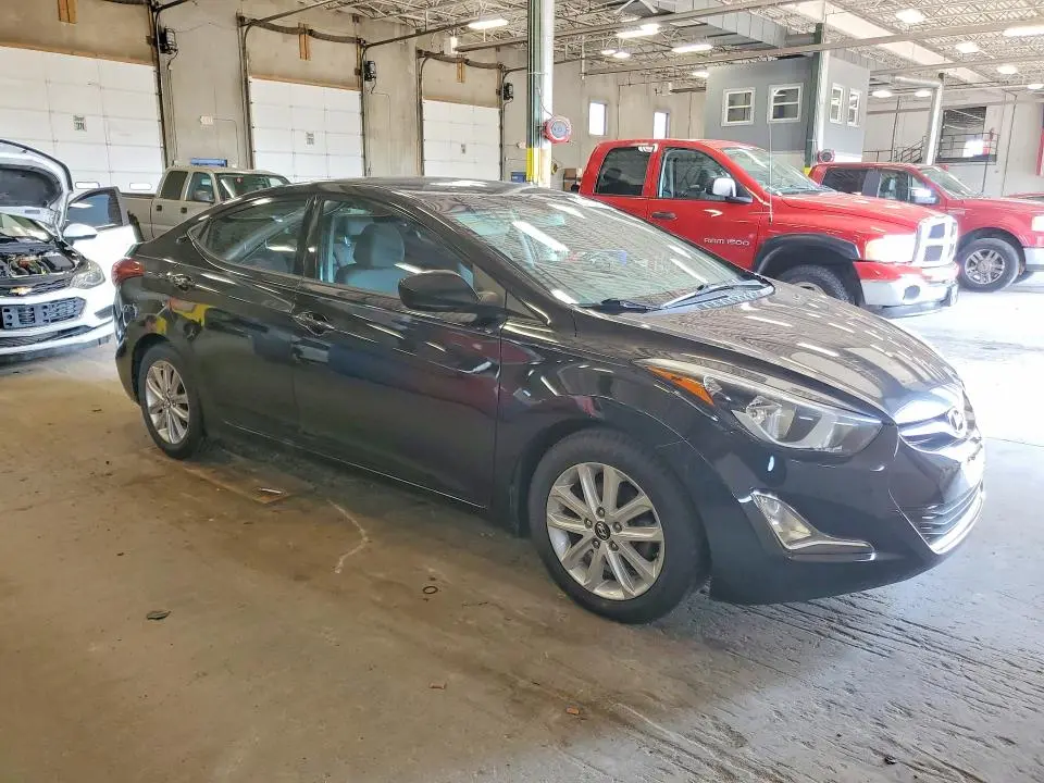 2014 HYUNDAI ELANTRA SE  