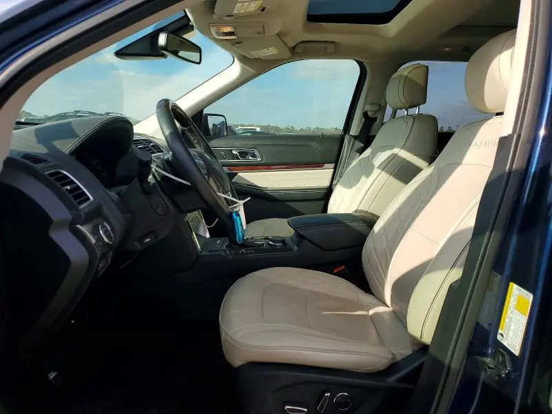 2017 FORD EXPLORER PLATINUM  