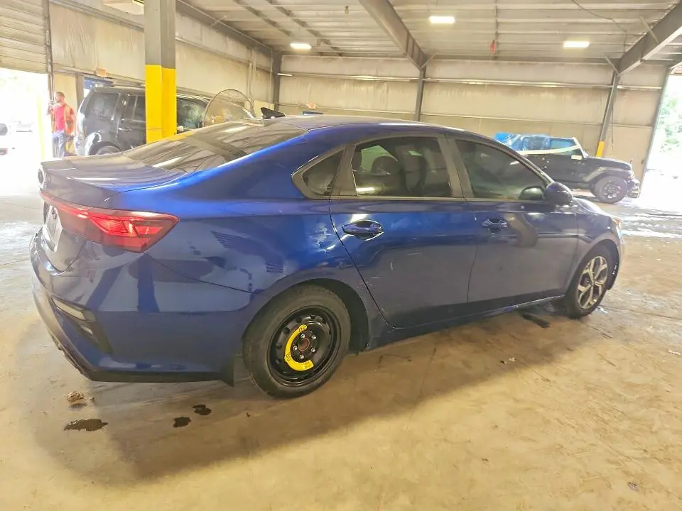 2019 KIA FORTE LXS  