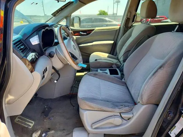 2017 NISSAN QUEST SV  