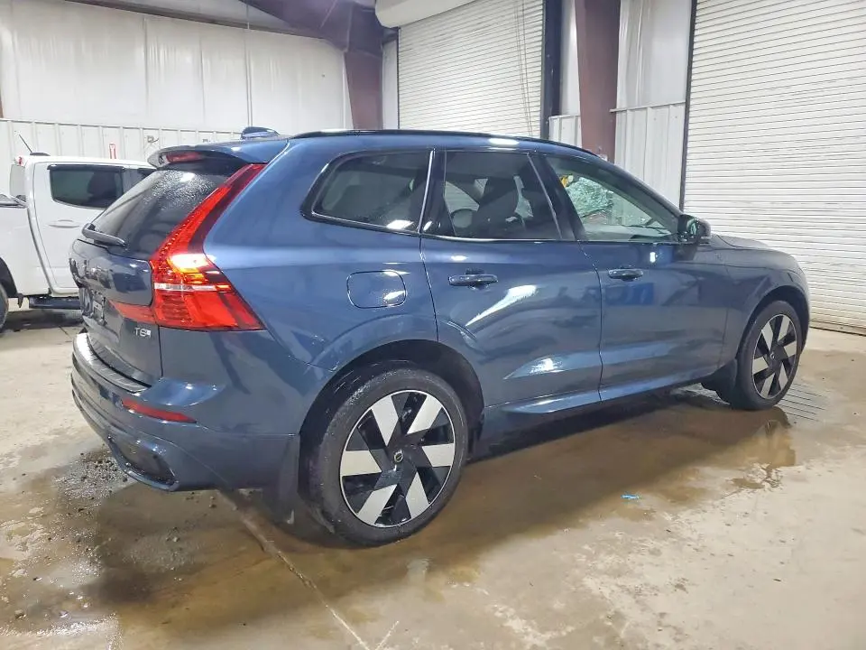 2025 VOLVO XC60 PLUS  