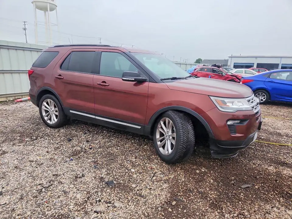 2018 FORD EXPLORER XLT  