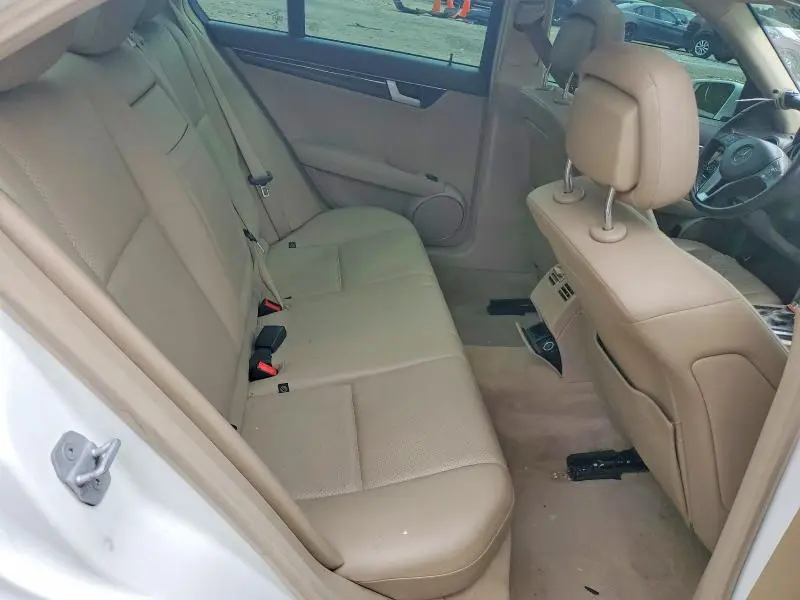 2014 MERCEDES-BENZ C 250  