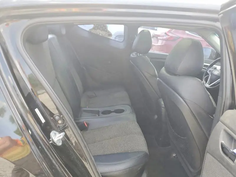 2012 HYUNDAI VELOSTER BASE  