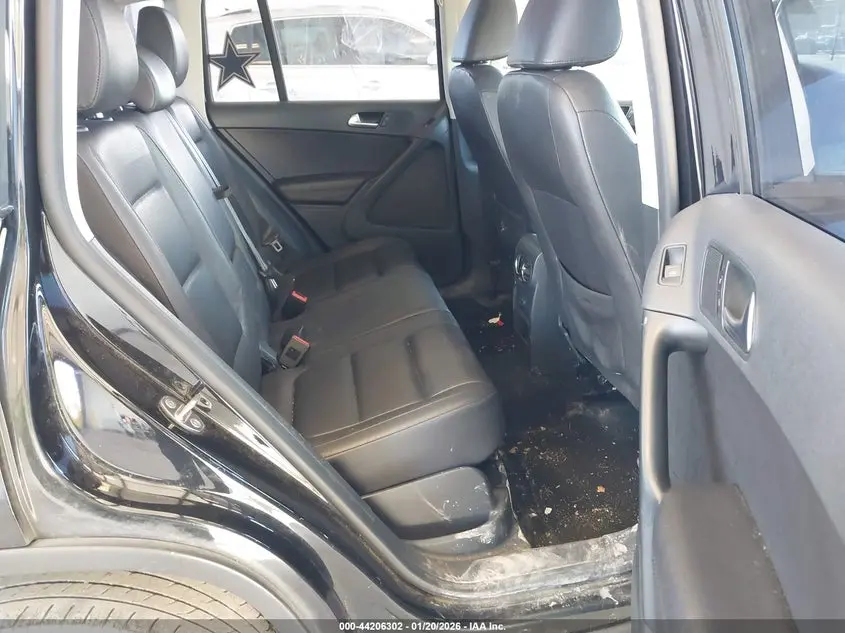 2016 VOLKSWAGEN TIGUAN S