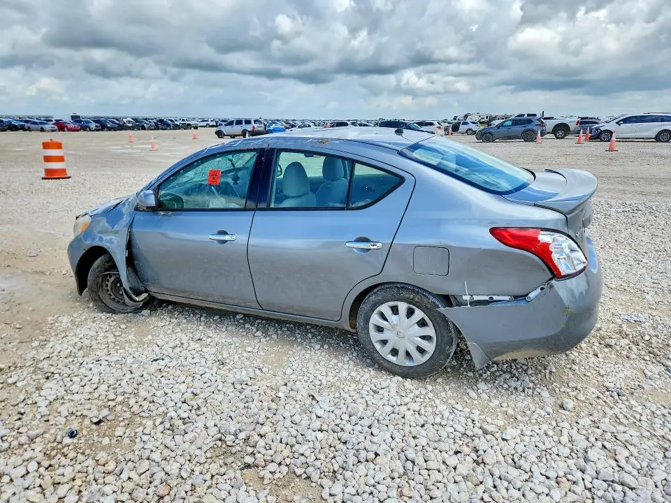 2014 NISSAN VERSA   