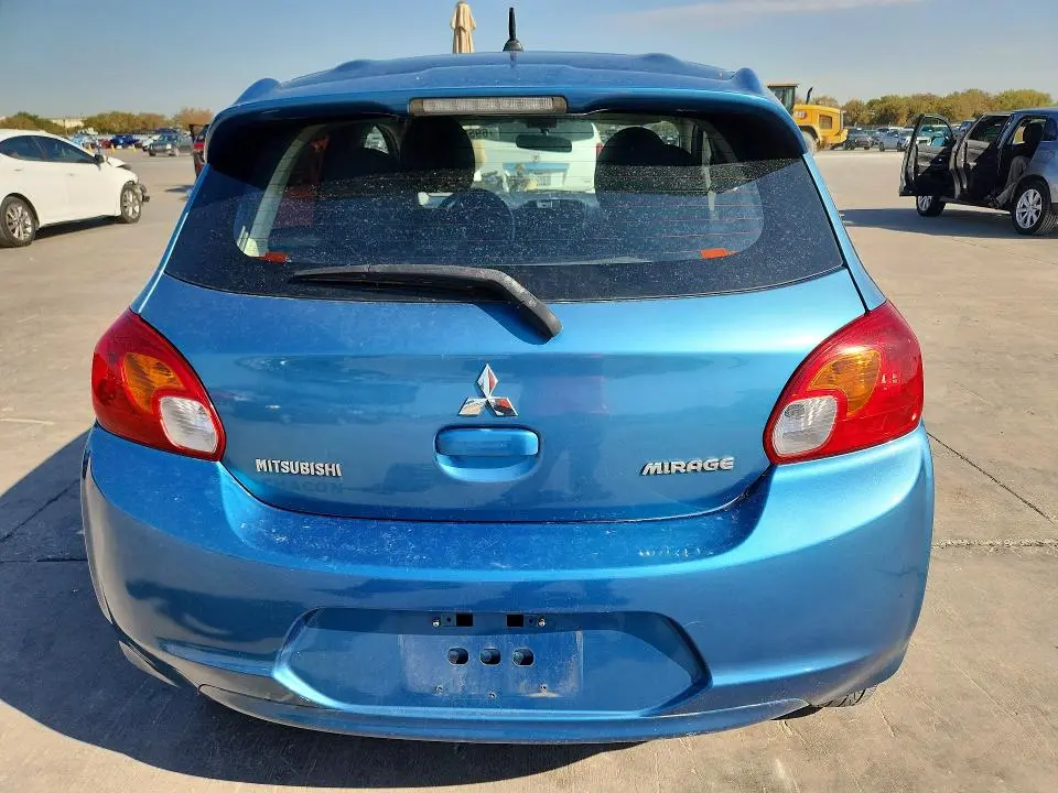 2015 MITSUBISHI MIRAGE DE  