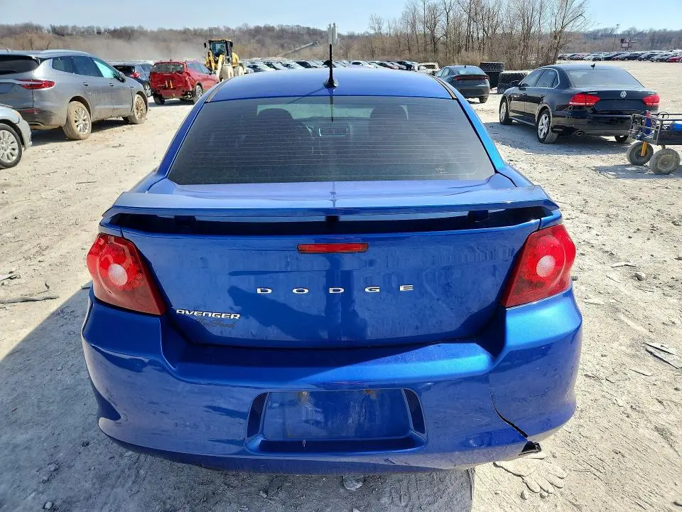 2013 DODGE AVENGER SE  