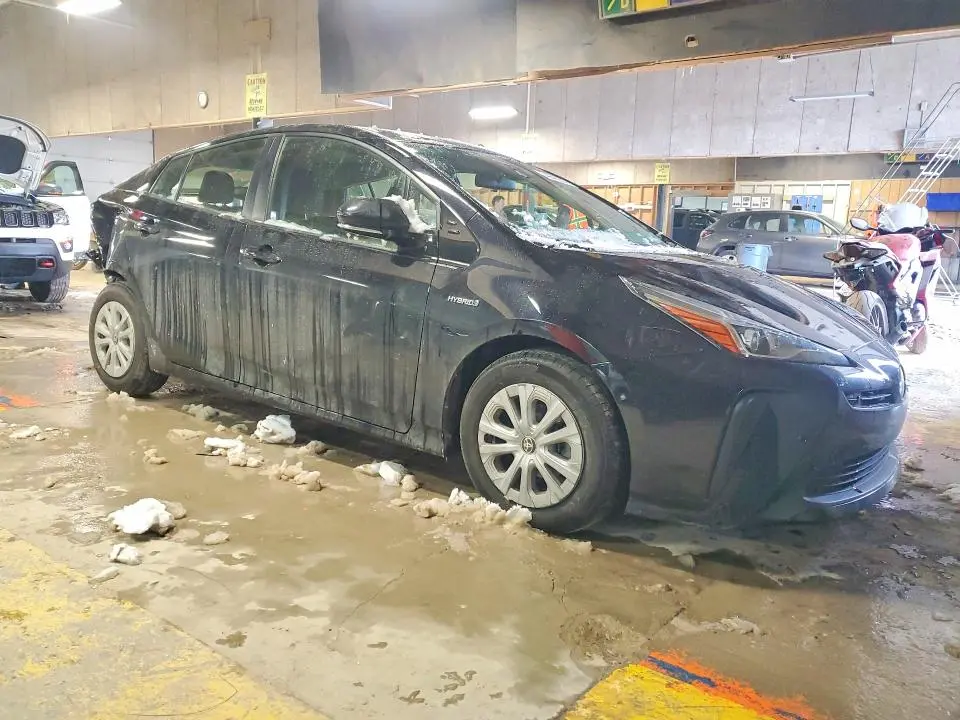 2019 TOYOTA PRIUS   