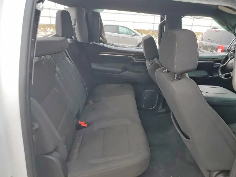 2024 CHEVROLET SILVERADO K1500 LT TRAIL BOSS  