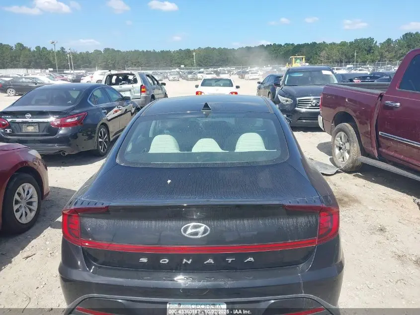 2023 HYUNDAI SONATA SE
