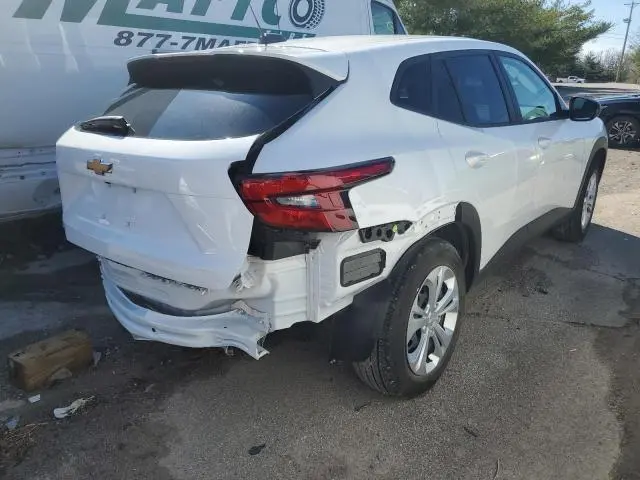 2024 CHEVROLET TRAX LS  